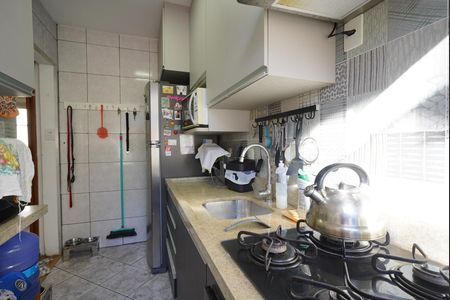 Cozinha de apartamento à venda com 2 quartos, 44m² em Menino Deus, Porto Alegre