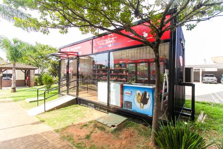 Apartamento para alugar com 52m², 2 quartos e 1 vagaMini Mercado