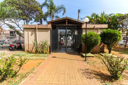 Apartamento para alugar com 52m², 2 quartos e 1 vagaEntrada