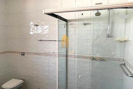 Casa à venda com 4 quartos, 450m² em Jardim dos Estados, São Paulo