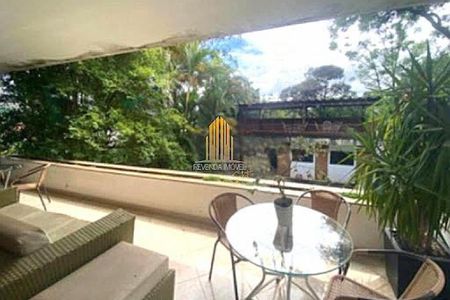 Casa à venda com 4 quartos, 400m² em Alto da Lapa, São Paulo