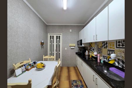 Apartamento para alugar com 82m², 2 quartos e 1 vagaCozinha