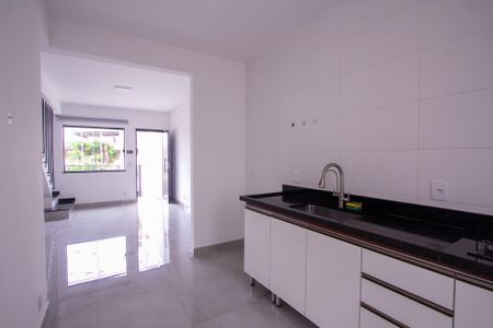 Casa para alugar com 64m², 2 quartos e 1 vagaCozinha