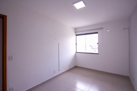 Quarto 1 de casa para alugar com 2 quartos, 64m² em Mutondo, São Gonçalo