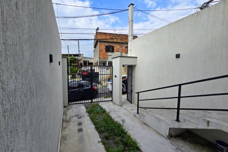 Casa para alugar com 64m², 2 quartos e 1 vagaQuintal