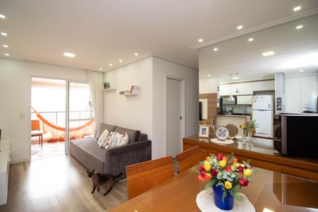 Sala de apartamento para alugar com 2 quartos, 68m² em Jardim Flor da Montanha, Guarulhos