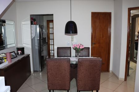 Casa de Condomínio para alugar com 2 quartos, 68m² em Outeiro de Passárgada, Cotia