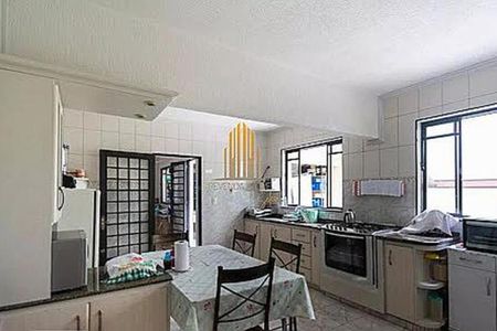 Casa à venda com 4 quartos, 394m² em Mirandópolis, São Paulo