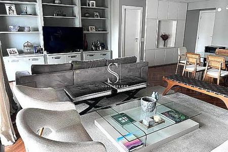 Apartamento à venda com 3 quartos, 163m² em Vila Suzana, São Paulo