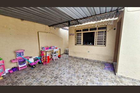 Casa à venda com 160m², 3 quartos e 2 vagas