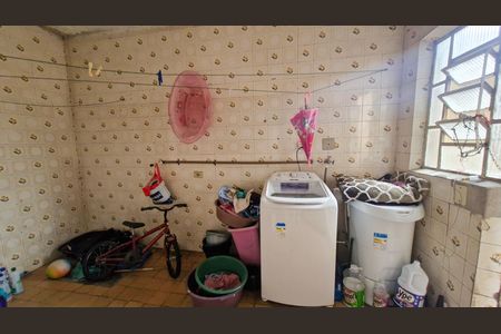 Casa à venda com 160m², 3 quartos e 2 vagas