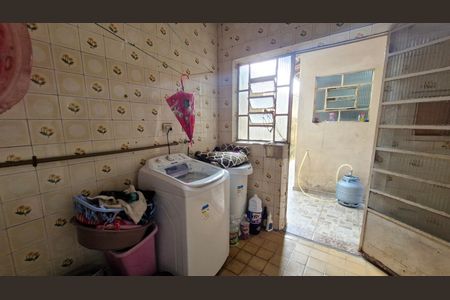 Casa à venda com 160m², 3 quartos e 2 vagas