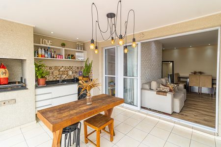 Apartamento à venda com 86m², 3 quartos e 1 vaga Apartamento à venda com 86m², 3 quartos e 1 vagaVaranda gourmet