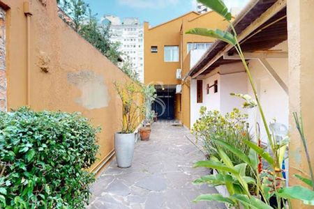 Casa à venda com 307m², 8 quartos e sem vaga