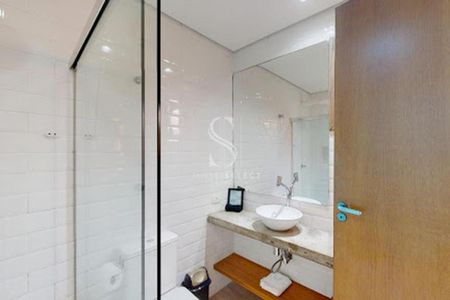 Casa à venda com 307m², 8 quartos e sem vaga