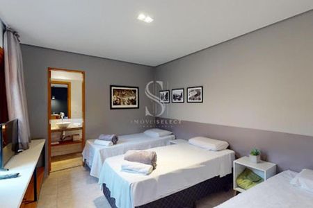 Casa à venda com 307m², 8 quartos e sem vaga