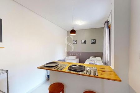 Casa à venda com 307m², 8 quartos e sem vaga