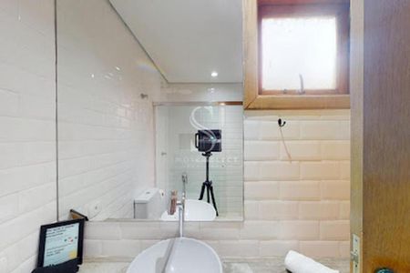 Casa à venda com 307m², 8 quartos e sem vaga