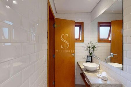 Casa à venda com 307m², 8 quartos e sem vaga