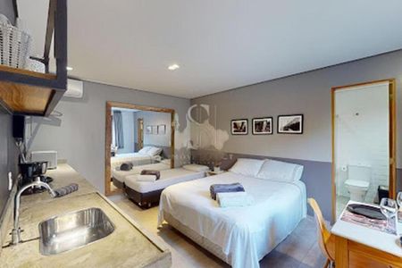 Casa à venda com 307m², 8 quartos e sem vaga