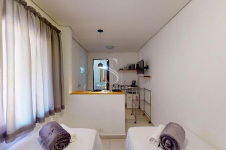 Casa à venda com 8 quartos, 307m² em Pinheiros, São Paulo