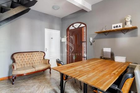 Casa à venda com 8 quartos, 307m² em Pinheiros, São Paulo