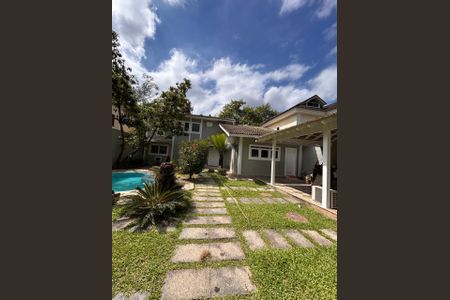 Casa de condomínio à venda com 250m², 3 quartos e 2 vagasÁrea externa