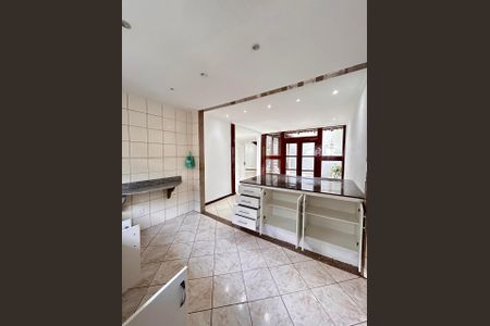 Casa de condomínio à venda com 250m², 3 quartos e 2 vagasCozinha