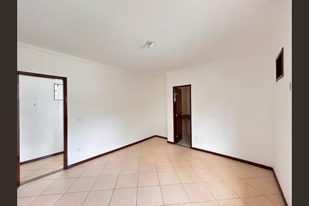 Casa de condomínio à venda com 250m², 3 quartos e 2 vagasQuarto