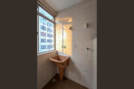 Apartamento para alugar com 63m², 2 quartos e 1 vagaÁrea de Serviço