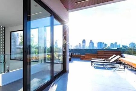 Casa à venda com 3 quartos, 1200m² em Jardim dos Estados, São Paulo