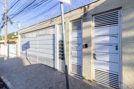 Casa de condomínio para alugar com 47m², 1 quarto e sem vaga Casa de condomínio para alugar com 47m², 1 quarto e sem vagaFachada