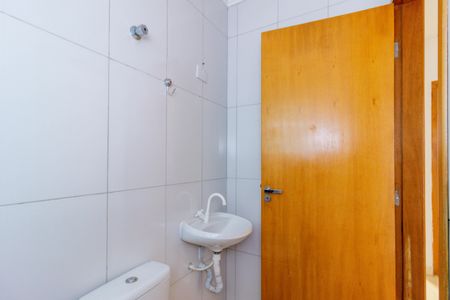 Banheiro de casa de condomínio para alugar com 1 quarto, 47m² em Jardim Peri, São Paulo