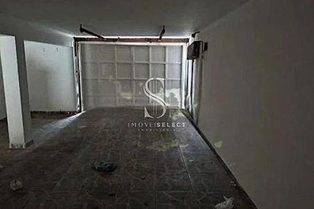 Casa à venda com 156m², 3 quartos e 4 vagas