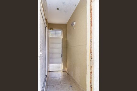 Casa de condomínio para alugar com 47m², 1 quarto e 1 vaga Casa de condomínio para alugar com 47m², 1 quarto e 1 vagaEntrada Condomínio
