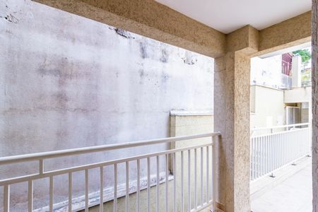 Casa de condomínio para alugar com 47m², 1 quarto e 1 vaga Casa de condomínio para alugar com 47m², 1 quarto e 1 vagaPassagem