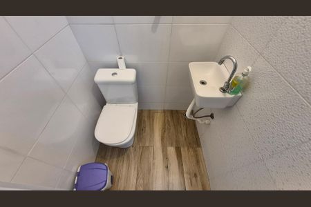 Casa à venda com 193m², 3 quartos e 2 vagasBanheiro