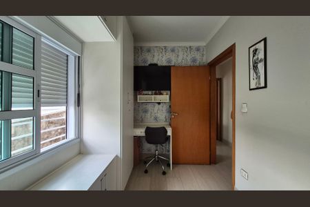 Casa à venda com 193m², 3 quartos e 2 vagasQuarto 2