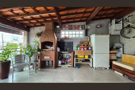 Casa à venda com 193m², 3 quartos e 2 vagasVaranda