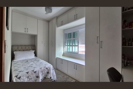 Casa à venda com 193m², 3 quartos e 2 vagasQuarto 2