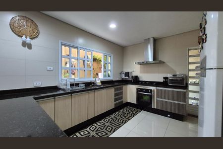 Casa à venda com 193m², 3 quartos e 2 vagasCozinha