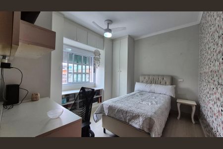 Casa à venda com 193m², 3 quartos e 2 vagasQuarto