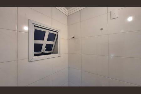 Casa à venda com 193m², 3 quartos e 2 vagasBanheiro