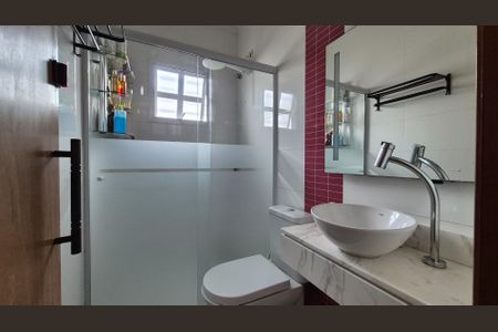 Casa à venda com 193m², 3 quartos e 2 vagasBanheiro 