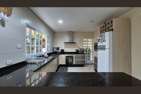 Casa à venda com 193m², 3 quartos e 2 vagasCozinha