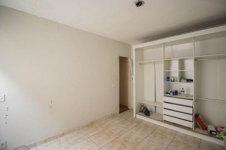 Quarto 2 de apartamento para alugar com 2 quartos, 45m² em Porto Novo, São Gonçalo