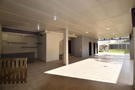 Casa para alugar com 450m², 3 quartos e 12 vagasÁrea externa