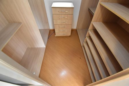 Casa para alugar com 450m², 3 quartos e 12 vagasCloset da suíte 1