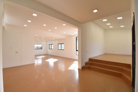 Casa para alugar com 450m², 3 quartos e 12 vagasSala