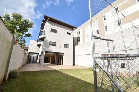 Casa para alugar com 450m², 3 quartos e 12 vagasÁrea externa
